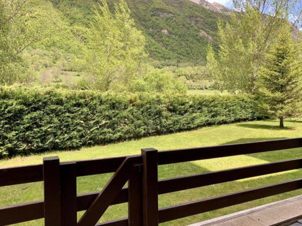 Escapatt Benasque Lägenhet Exteriör bild