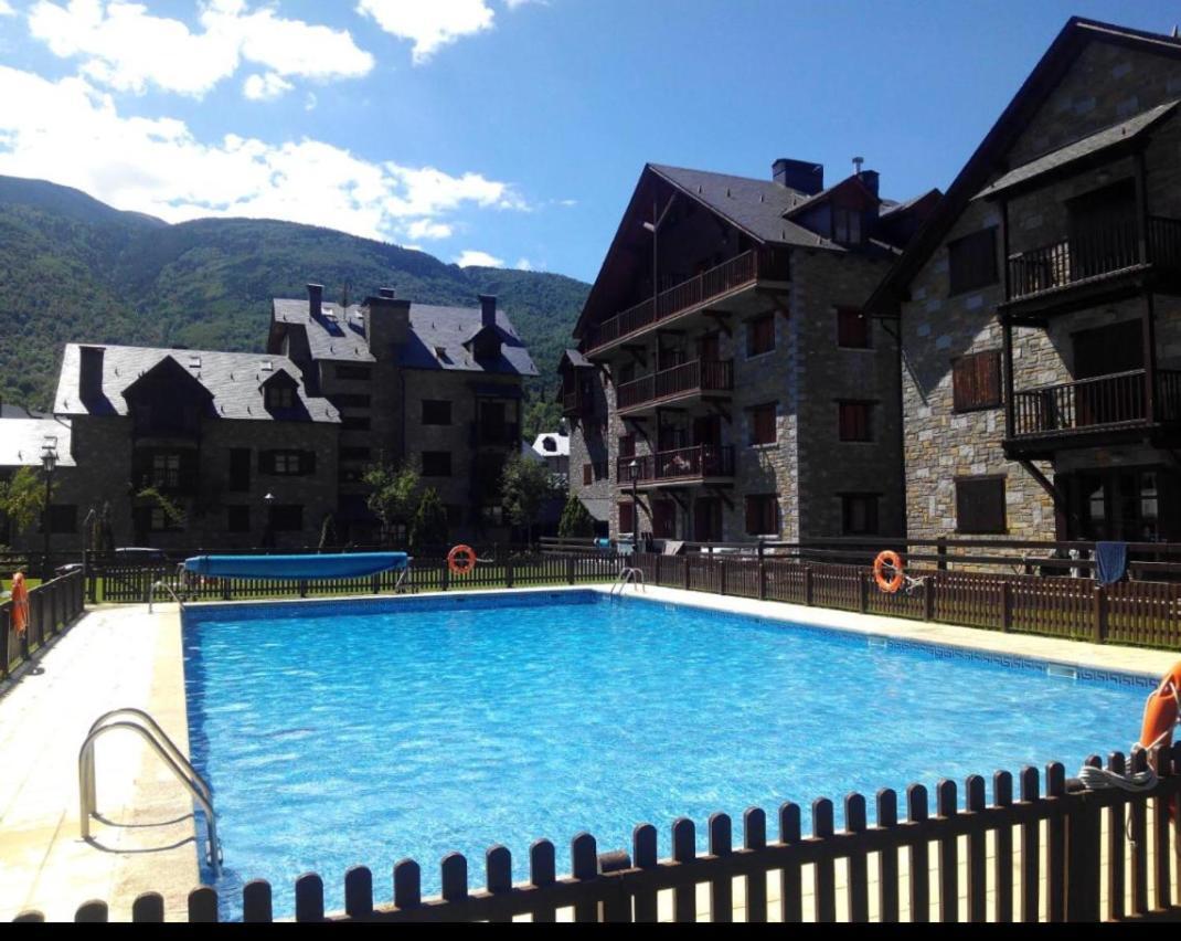 Escapatt Benasque Lägenhet Exteriör bild